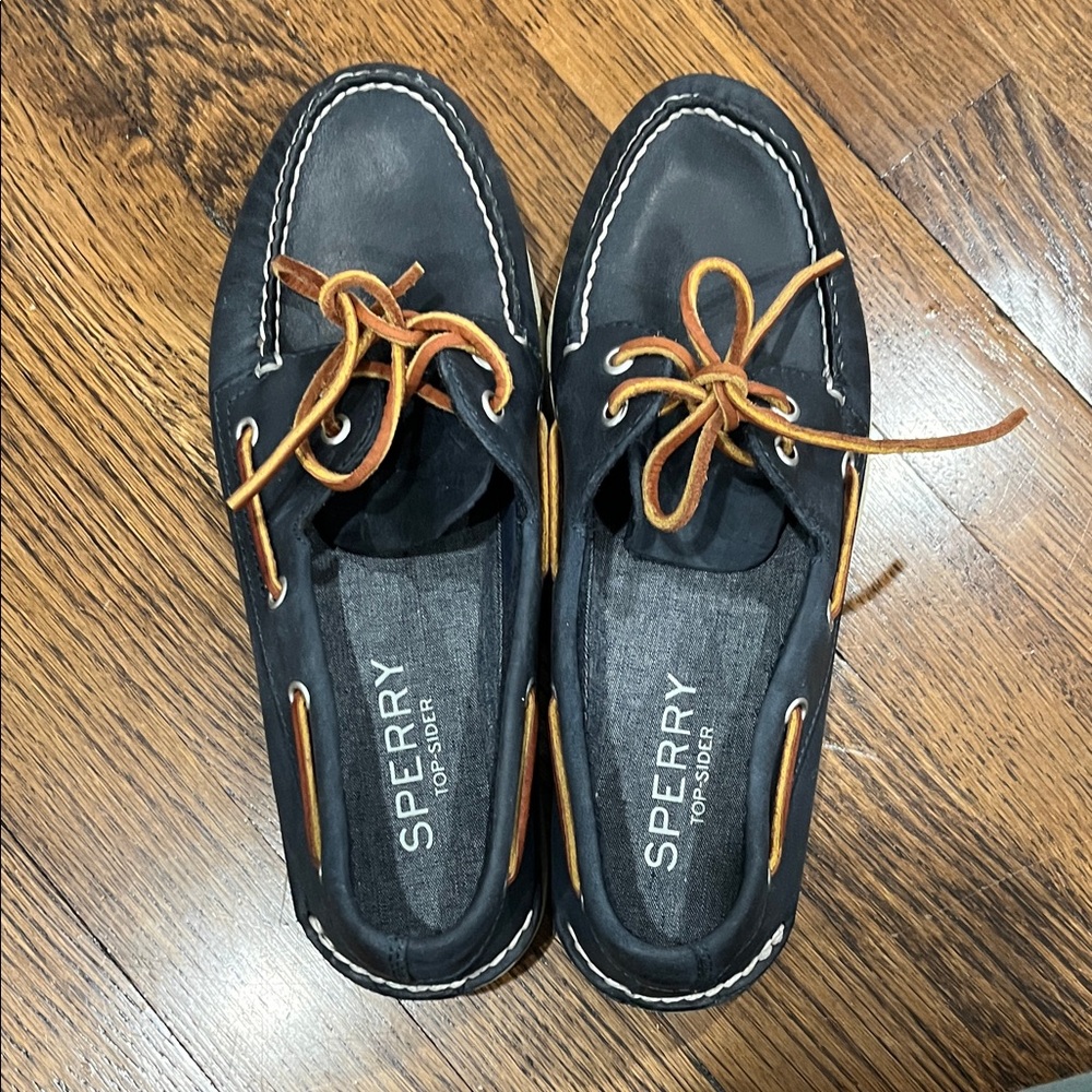 Sperry Men's Navy Boat Shoes with Tan Laces